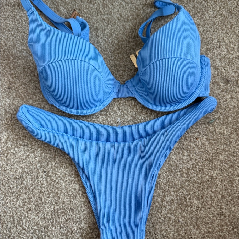 Kulani Kinis Bikini Set